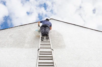 Peinture extérieure à Curley — façades et ravalement